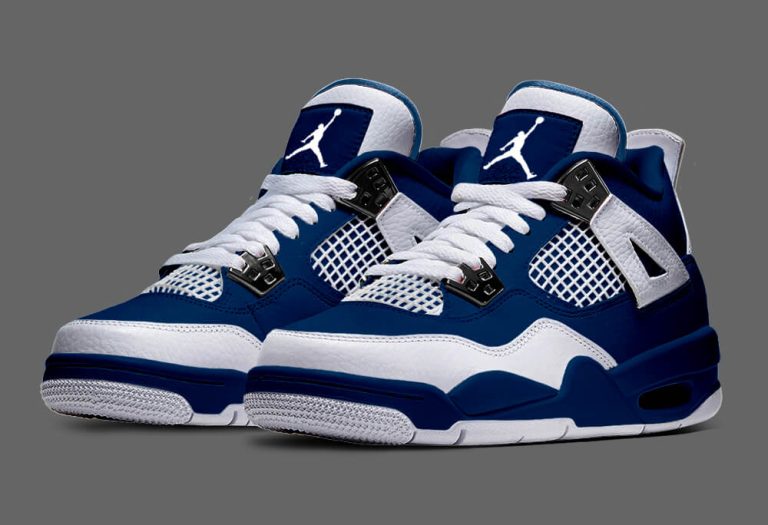 Another Take on A Classic-The Air Jordan 4 Reverse Deep Royal Blue 